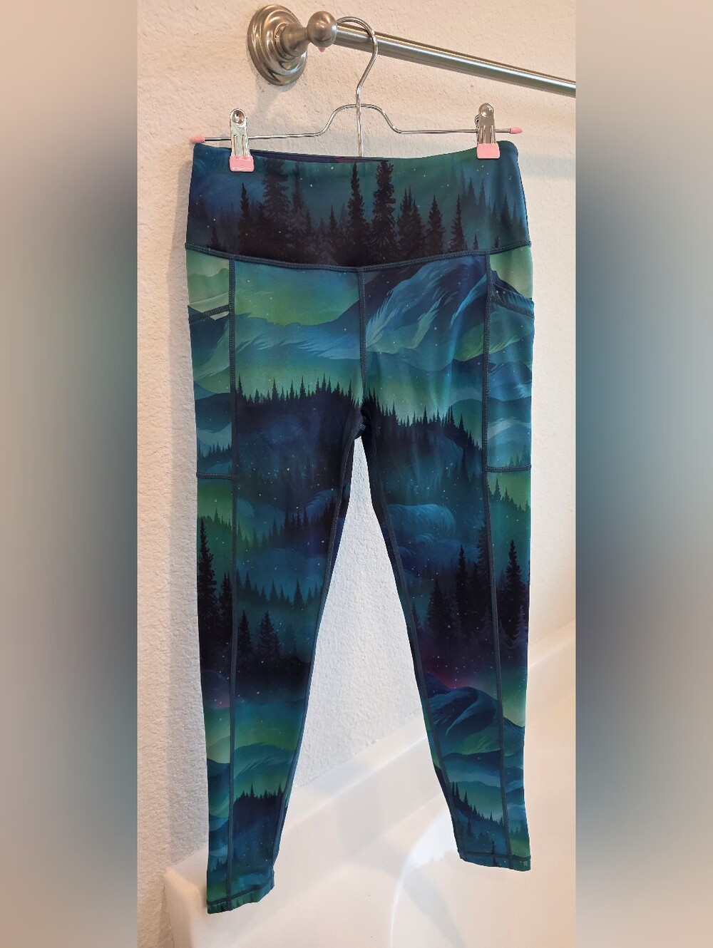 Constantly Varied Gear Leggings in Aurora Borealis